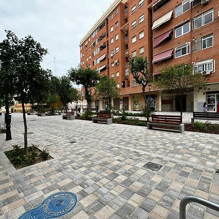 Moderno Apartamento Del Arquitecto Aparthotel Valenza Esterno foto
