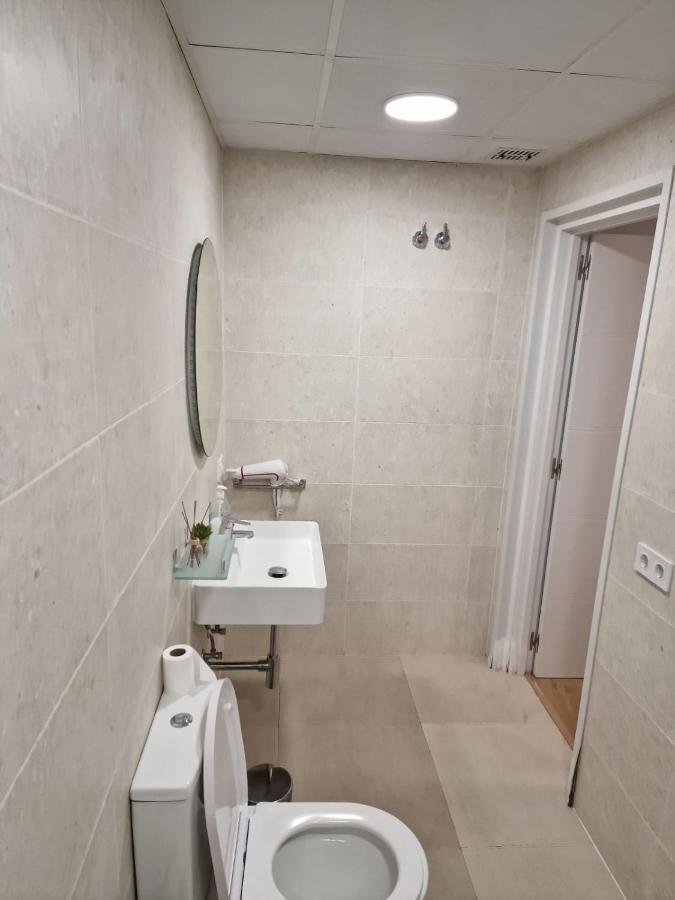 Moderno Apartamento Del Arquitecto Aparthotel Valenza Esterno foto