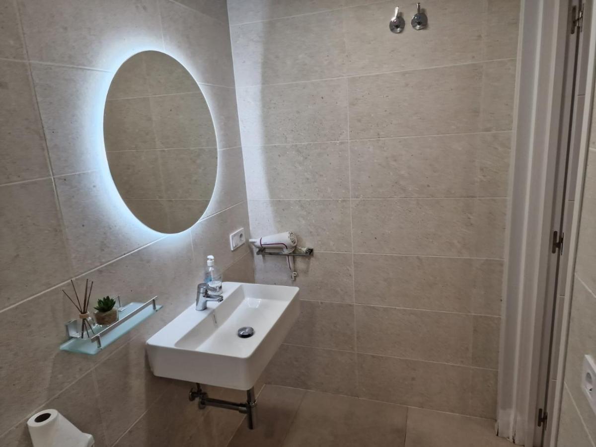 Moderno Apartamento Del Arquitecto Aparthotel Valenza Esterno foto