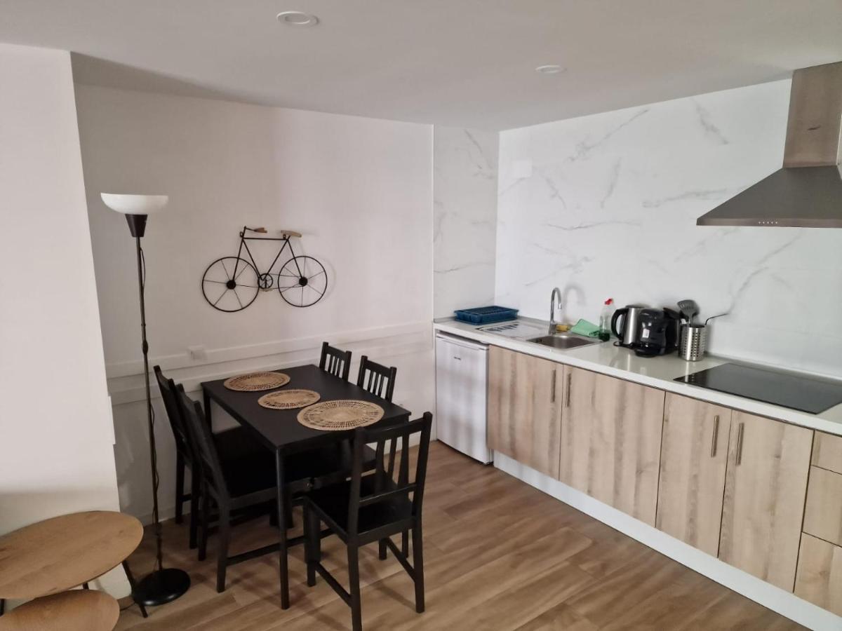 Moderno Apartamento Del Arquitecto Aparthotel Valenza Esterno foto