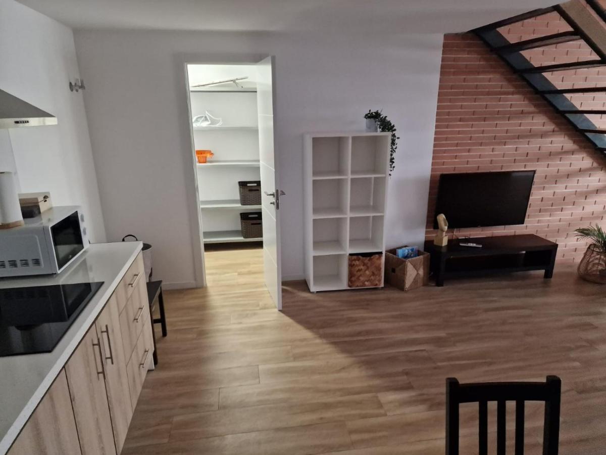 Moderno Apartamento Del Arquitecto Aparthotel Valenza Esterno foto