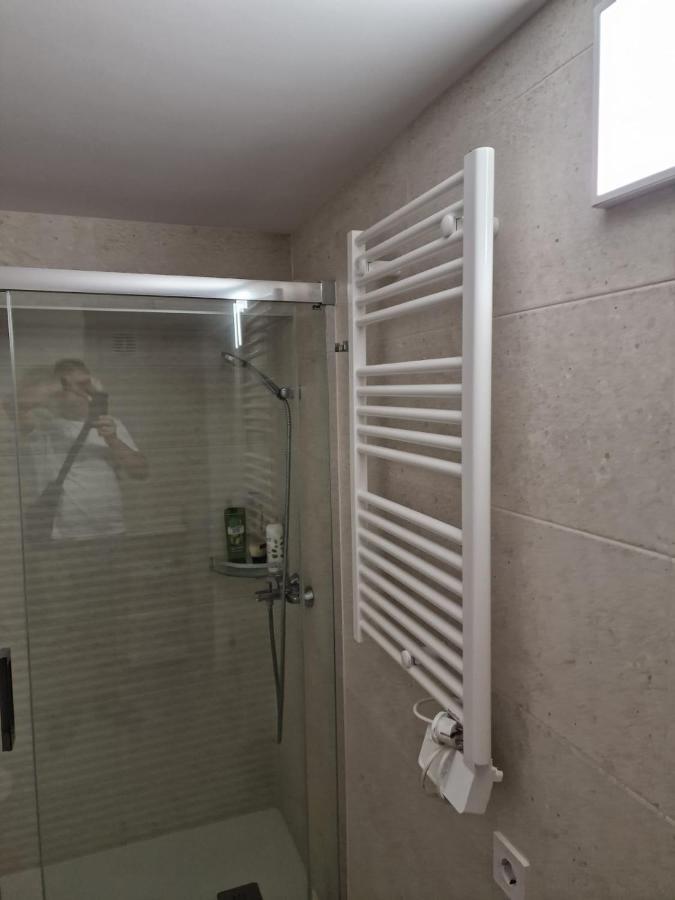 Moderno Apartamento Del Arquitecto Aparthotel Valenza Esterno foto