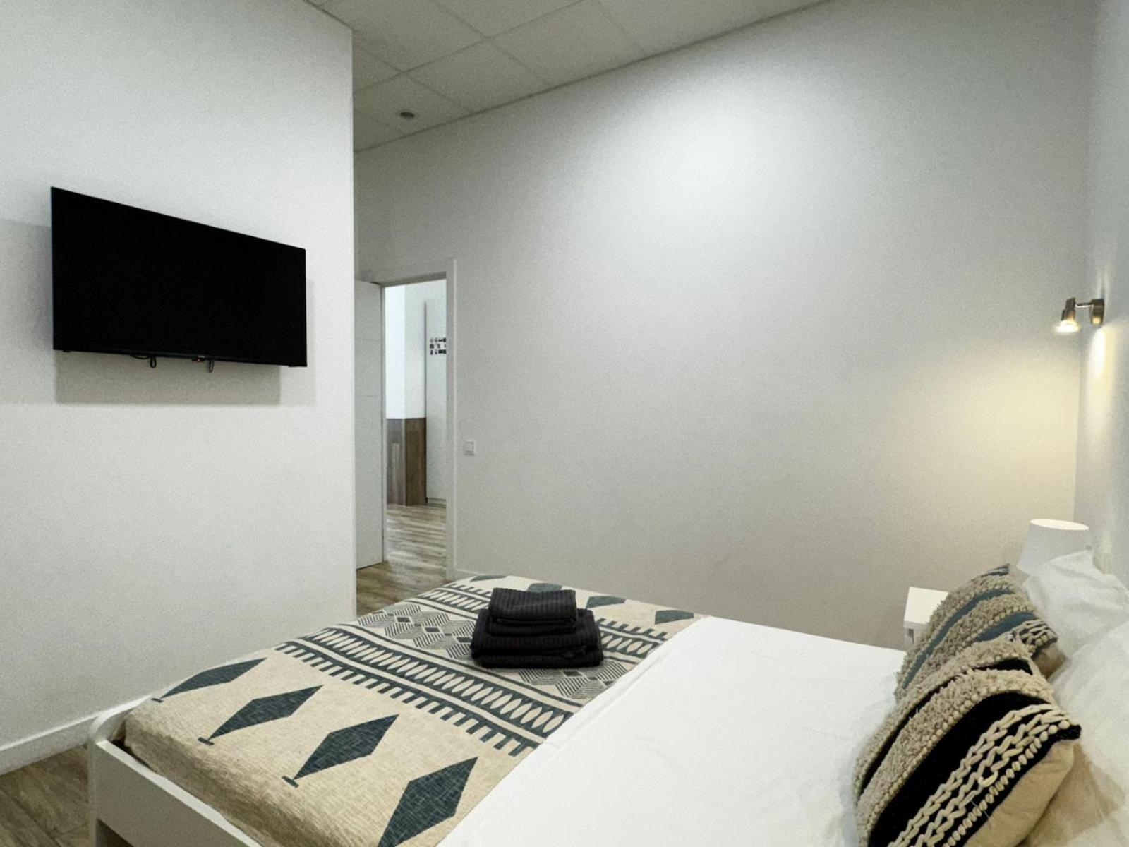 Moderno Apartamento Del Arquitecto Aparthotel Valenza Esterno foto