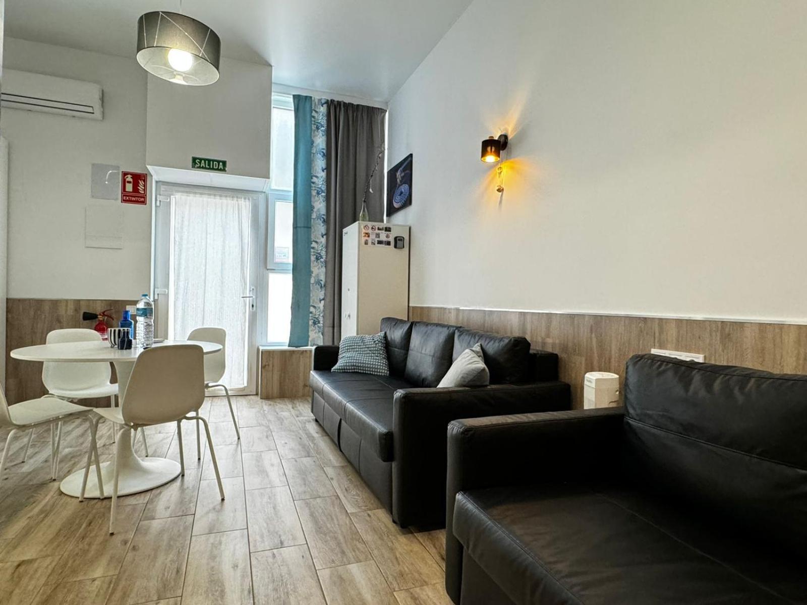 Moderno Apartamento Del Arquitecto Aparthotel Valenza Esterno foto