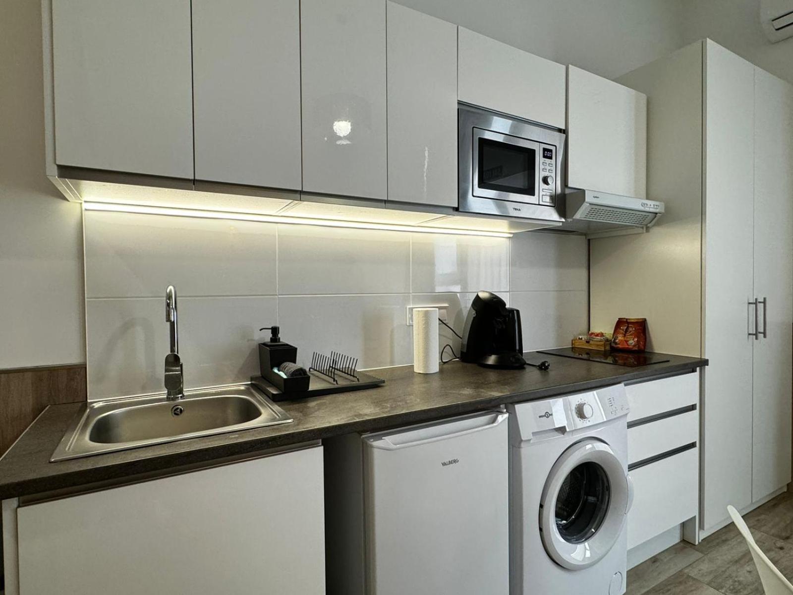 Moderno Apartamento Del Arquitecto Aparthotel Valenza Esterno foto