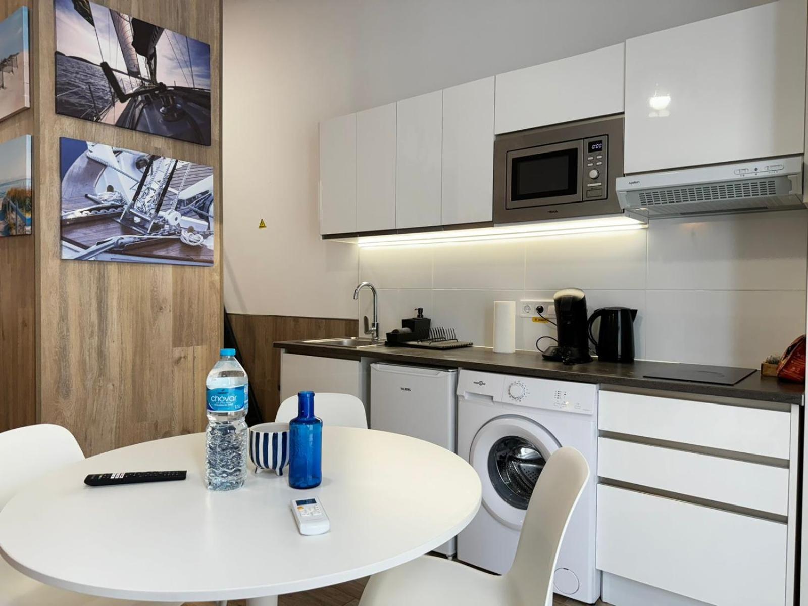 Moderno Apartamento Del Arquitecto Aparthotel Valenza Esterno foto
