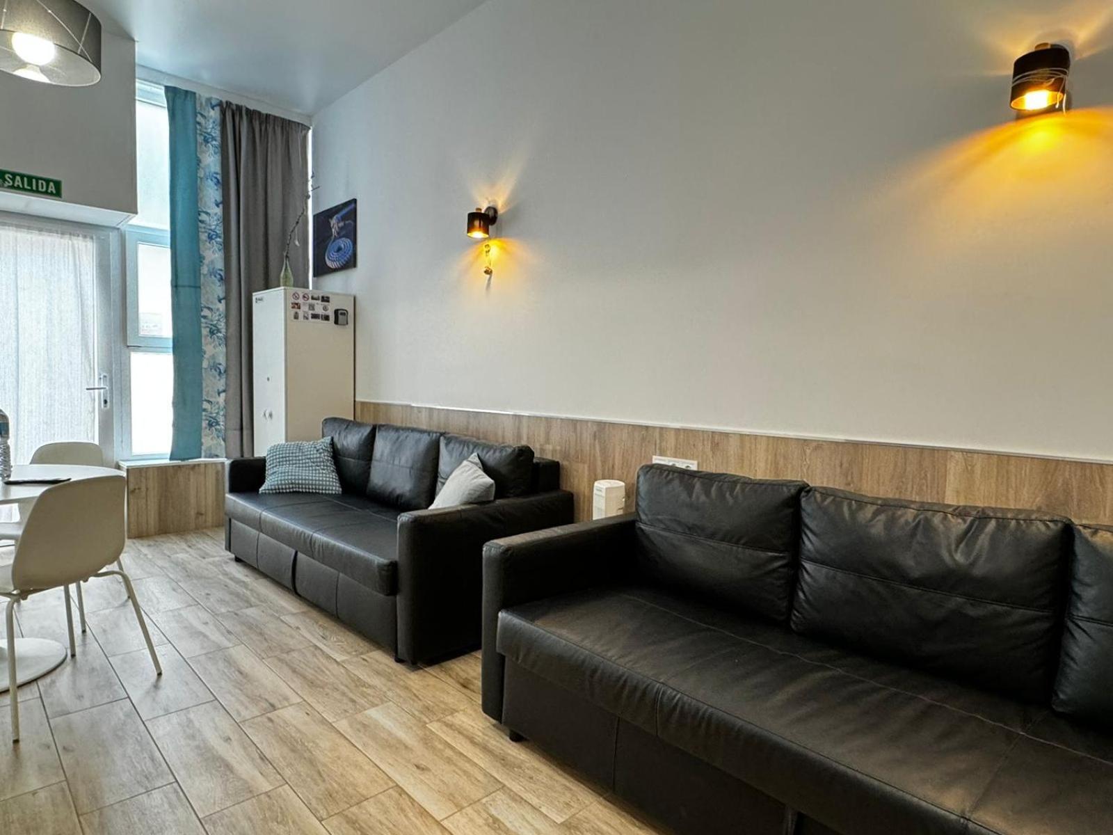 Moderno Apartamento Del Arquitecto Aparthotel Valenza Esterno foto